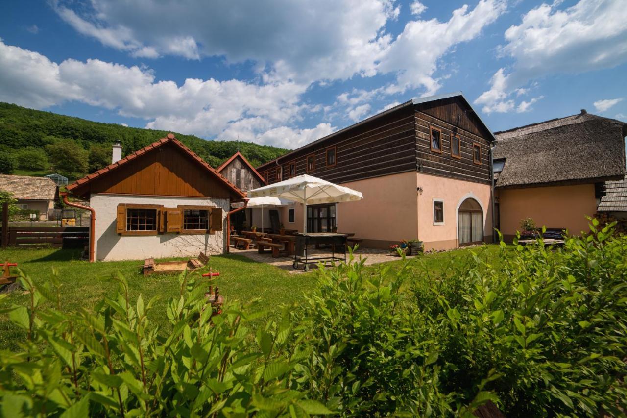 Penzión Starý Hostinec Banska Stiavnica Exterior foto