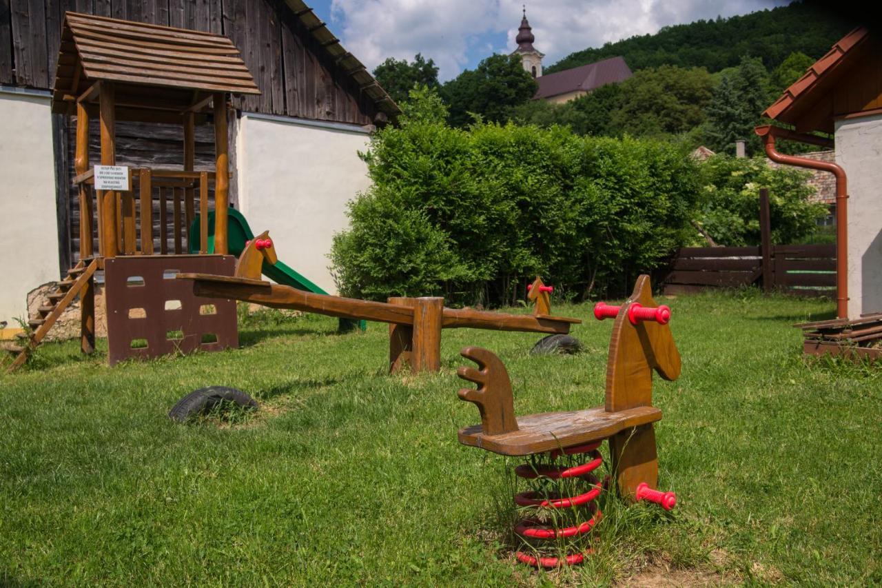 Penzión Starý Hostinec Banska Stiavnica Exterior foto